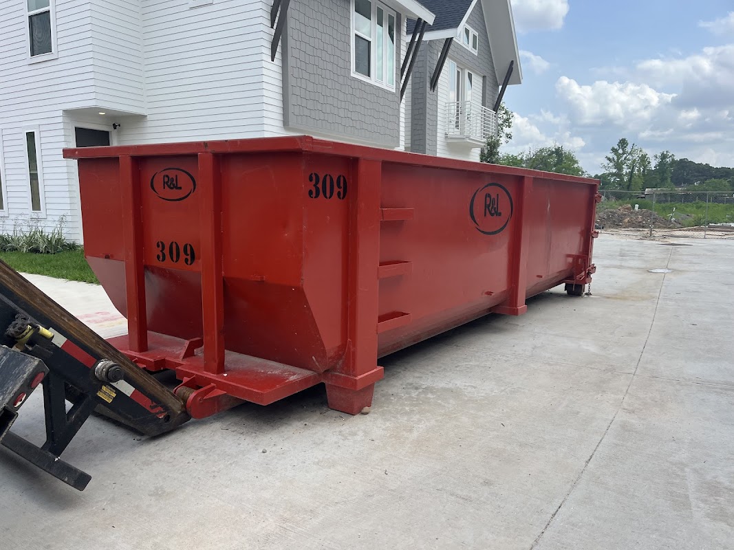 R&L Dumpsters photo 3